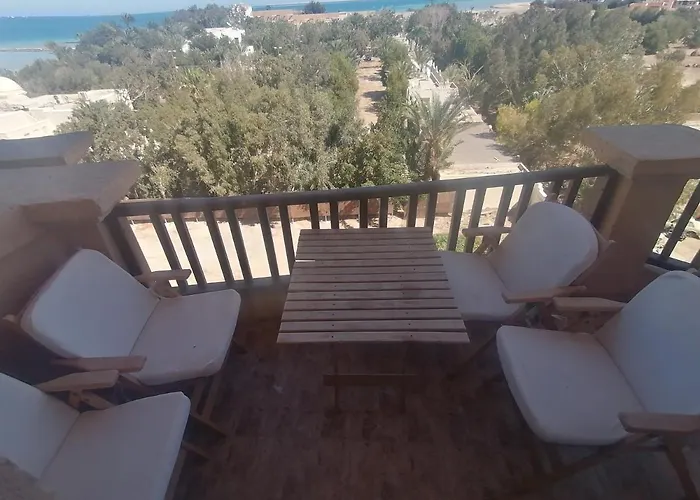 Turtles Beach Resort *